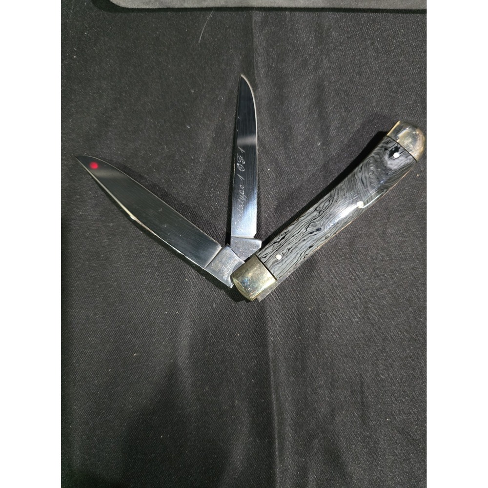 Bulldog Brand 1995 Pit Bull Etched Blade 2-Blade Large Trapper Knife Prototype